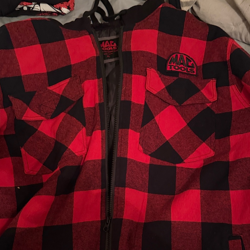 Mac Tools Red & Black Plaid Lightweight Shirt Jacket